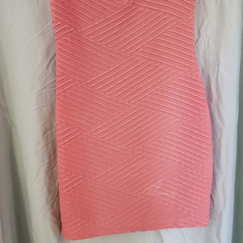 Hot gal off the shoulder dress - Picture 3 of 3